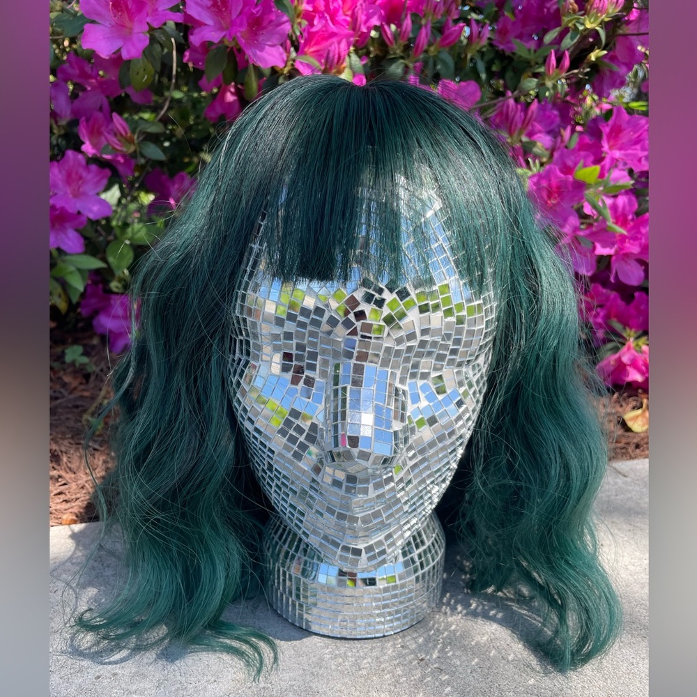 HAIPIS Short Dark Mixed Green Curly Bob Synthetic Wig With Bangs☘️🌈🧑🎤 - Picture 1 of 8